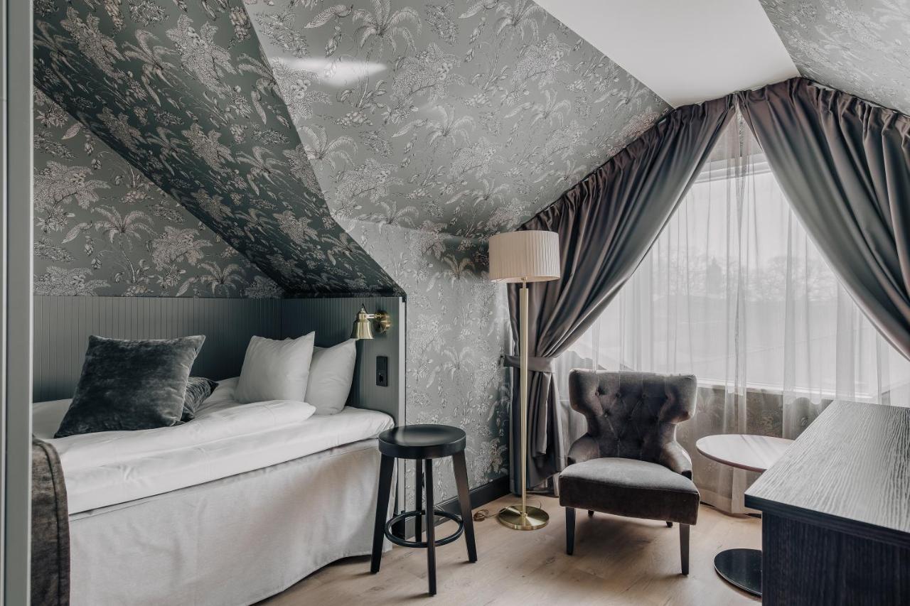 Skara Stadshotell Екстер'єр фото