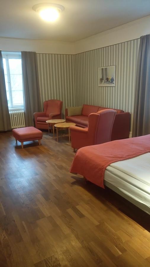 Skara Stadshotell Екстер'єр фото